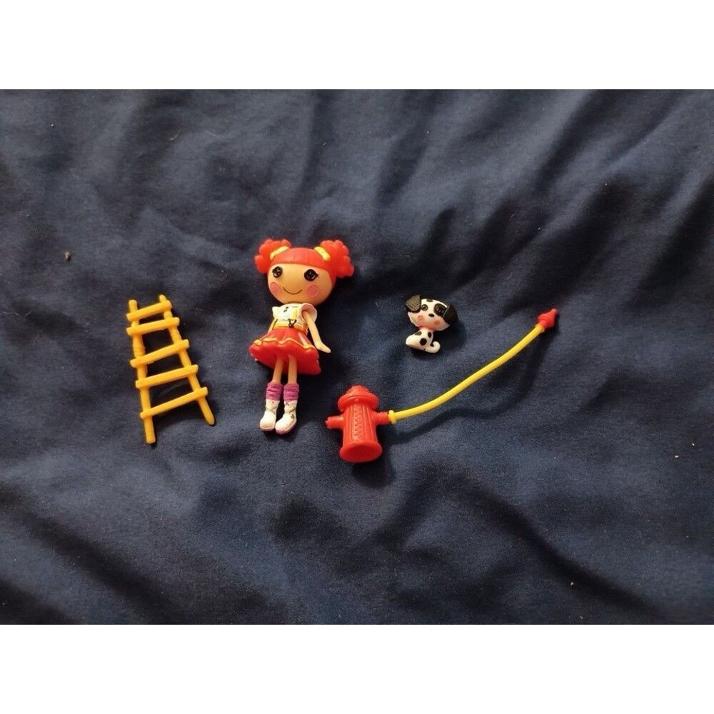Mini Lalaloopsy Ember Flicker Flame doll playlet all pieces